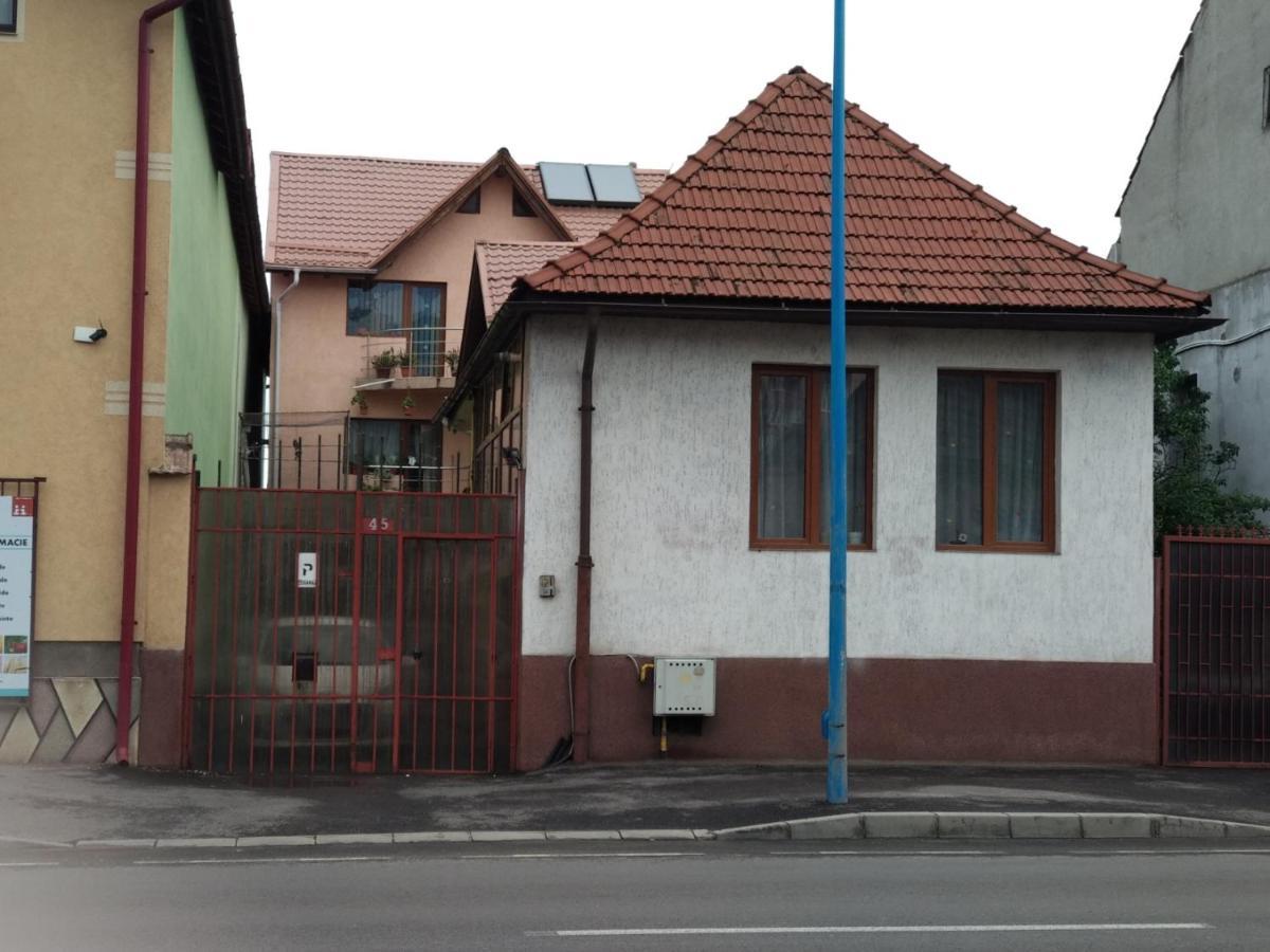 Casa Charlot Apartment Brasov Exterior photo